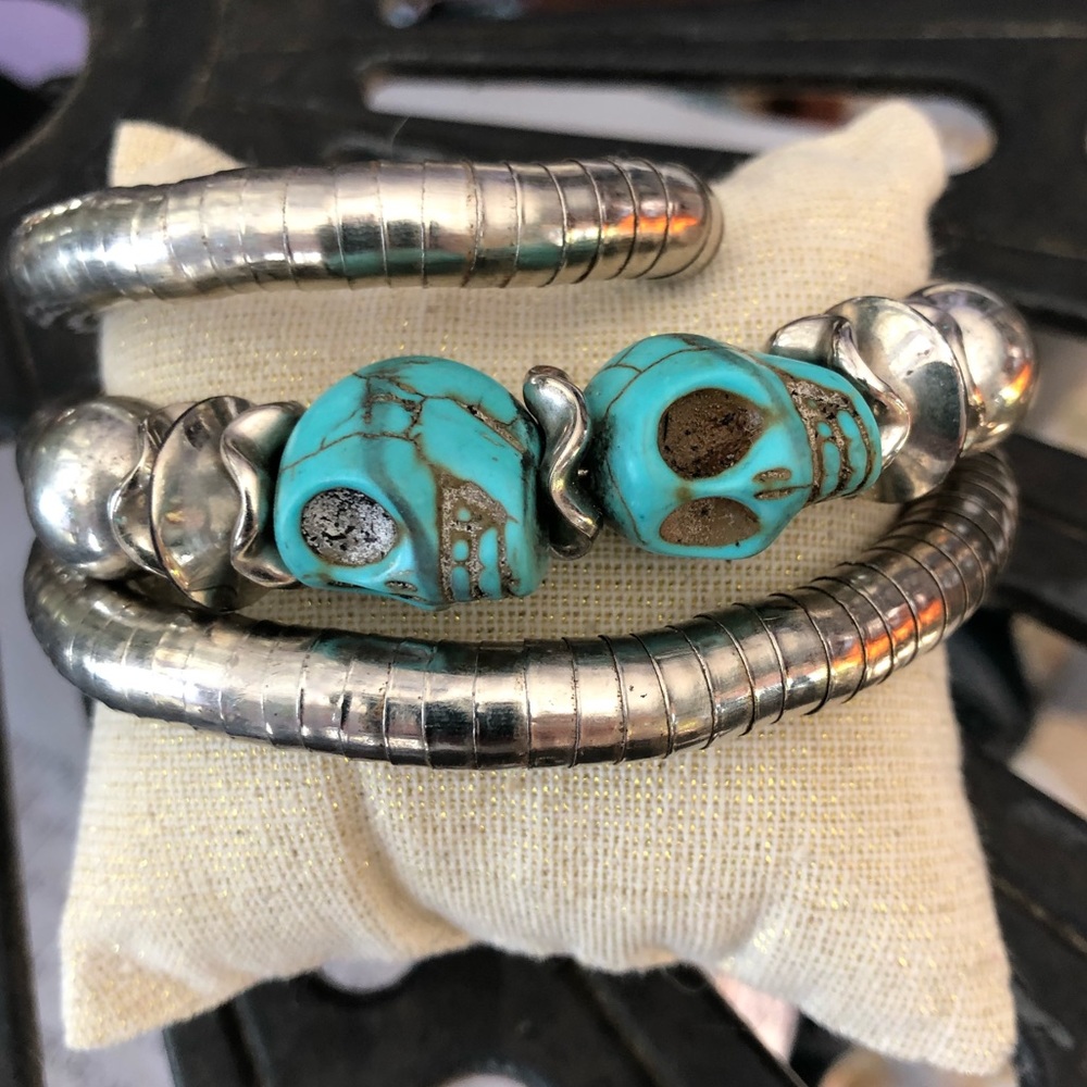 Costume Silver/Turquoise Skull Bracelet - image 1